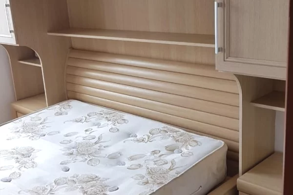 Shtepi me qera 1+1 ne Tirane - 40,000 Leke