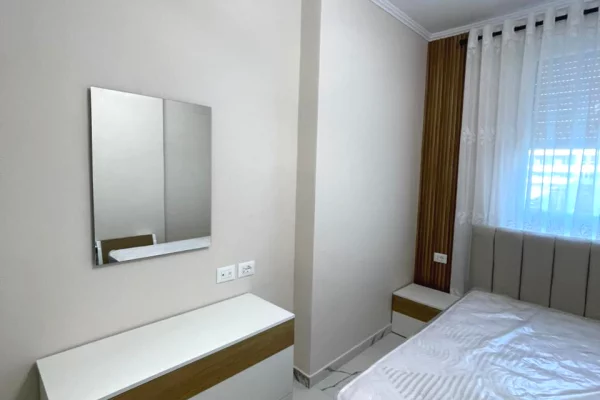 Shtepi me qera 1+1 ne Tirane - 40,000 Leke