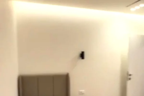 Shtepi me qera 2+1 ne Tirane - 900 Leke