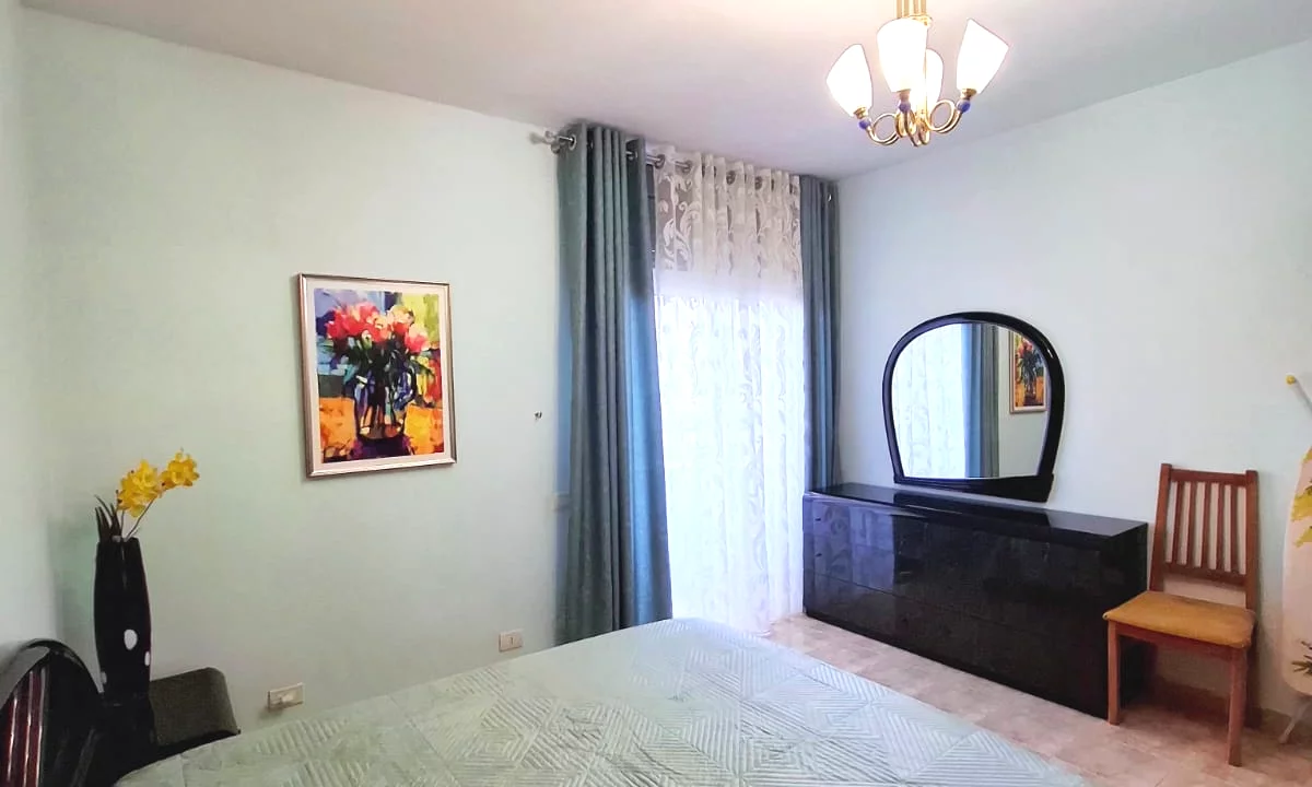 Shtepi me qera Apartament ne Tirane, 1+1, Mobilimi E mobiluar, Pagesa 55,000  Leke.