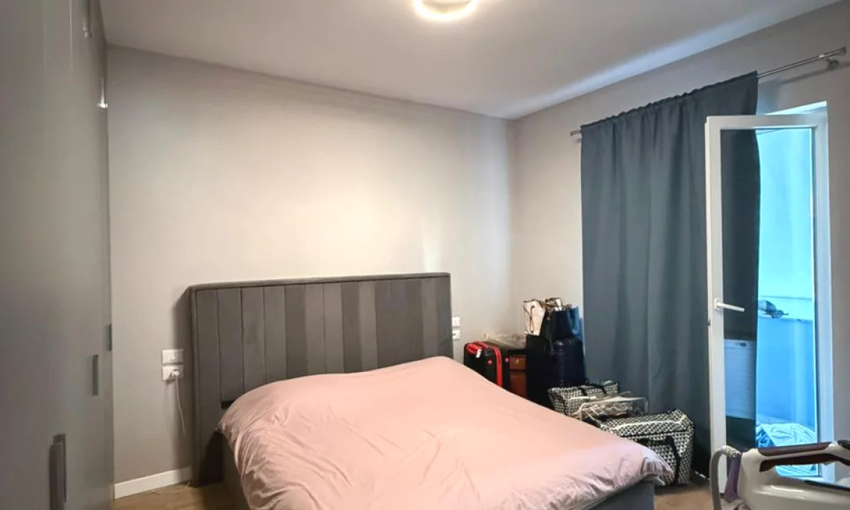 Shtepi me qera Apartament ne Tirane, 1+1, Mobilimi E mobiluar, Pagesa 50,000  Leke.