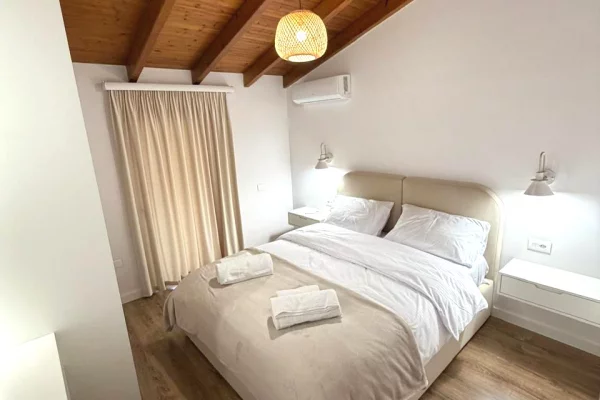 Shtepi me qera Apartament ne Tirane, 1+1, Mobilimi E mobiluar, Pagesa 85,000  Leke.