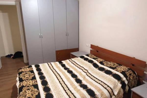 Shtepi me qera 2+1 ne Tirane - 600 Euro