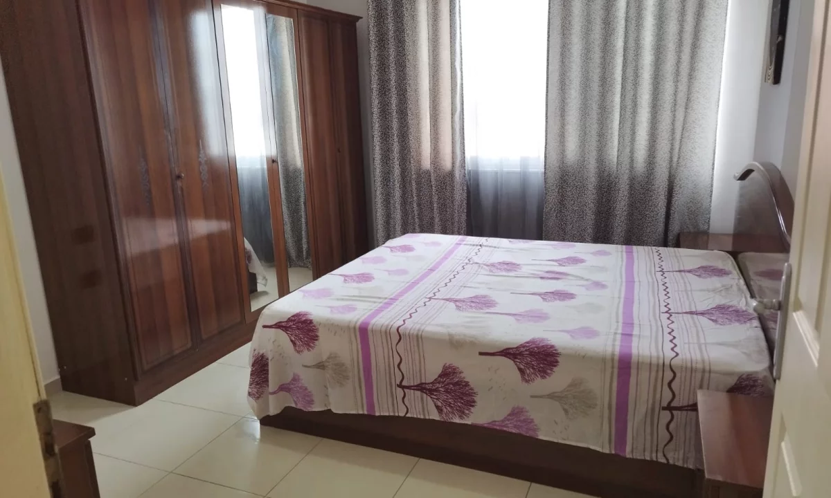 Shtepi me qera Apartament ne Tirane, 2+1, Mobilimi E mobiluar, Pagesa 40,000  Leke.