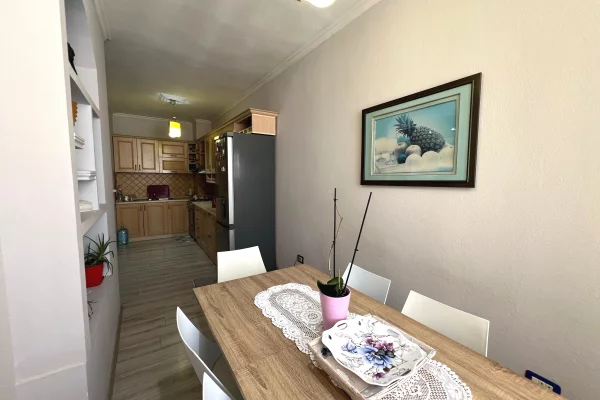 Shtepi me qera Apartament ne Tirane, 2+1, Mobilimi E mobiluar, Pagesa 55,000  Leke.