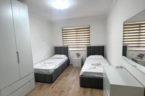 Shtepi me qera Apartament ne Tirane, 2+1, Mobilimi E mobiluar, Pagesa 750  Euro.