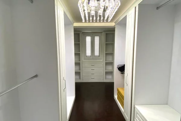 Villa di lusso in vendita a Tirana 4+1, Arredato