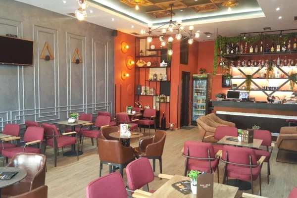 Shitet ambjent biznesi ne Rrugen Shefqet Kuka, 62 m2,Fresk :129.000 Euro!