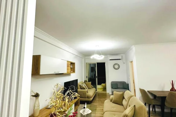 House for Sale 1+1 in Tirana - 50,000 Leke