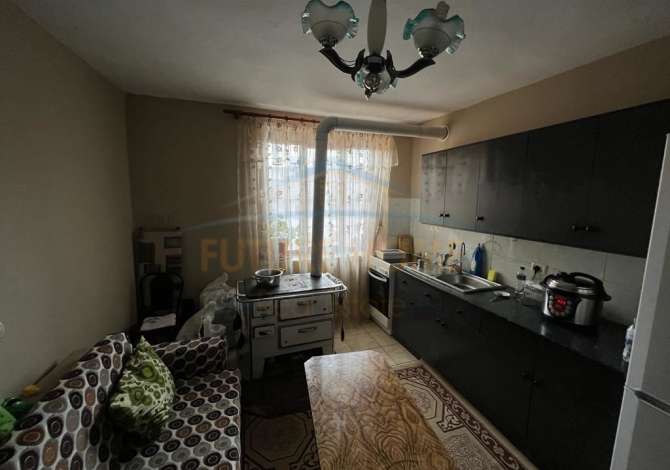 Shtepi ne shitje 2+1 ne Korce - 32,000 Euro
