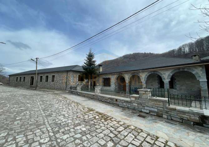 Shitet, Hotel, Dardhe, Korce.(KO42749)