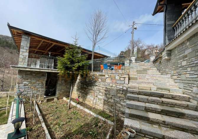 Shitet, Hotel, Dardhe, Korce.(KO42749)