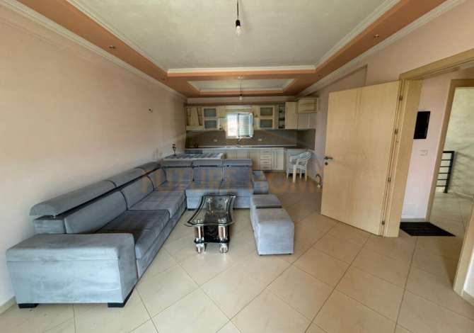 Shtepi ne shitje 7+1 ne Korce - 145,000 Euro
