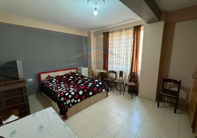 Shtepi ne shitje Apartament ne Korce, 2+1, Mobilimi E mobiluar, Pagesa 67,000  Euro.