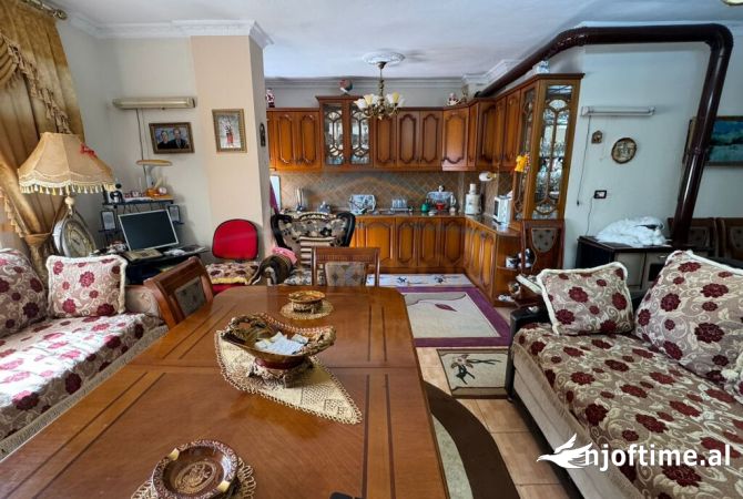 Shtepi ne shitje 2+1 ne Korce - 90,000 Euro