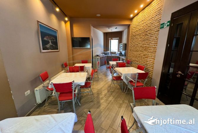 Shitet, Biznes (Hotel), Bulevard Republika, Korce(KO44124).