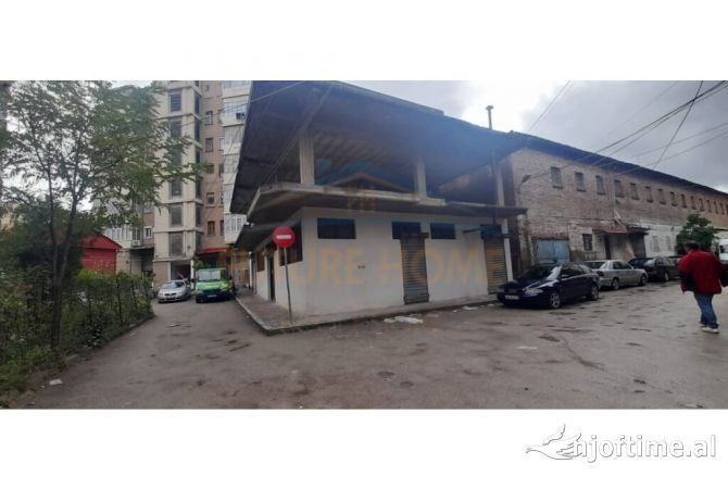 Ambient biznesi ne shitje 1+1 ne Korce - 153,000 Euro