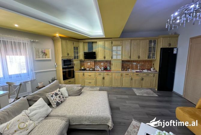 Shtepi ne shitje 2+1 ne Korce - 85,000 Euro