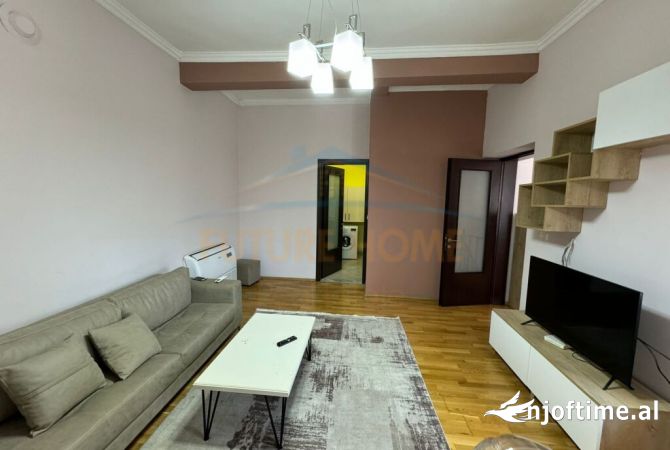 Shtepi me qera 1+1 ne Korce - 300 Euro
