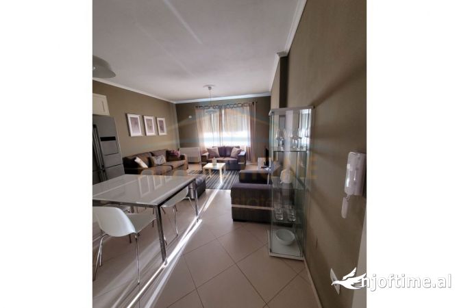 Shtepi me qera 1+1 ne Korce - 35,000 Leke