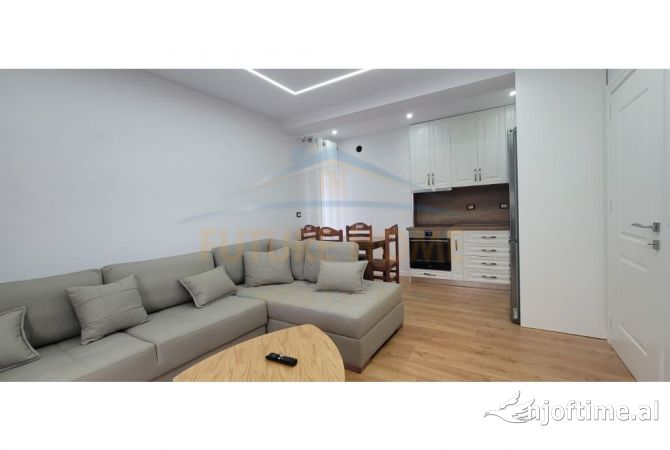 Shtepi me qera 1+1 ne Korce - 350 Euro