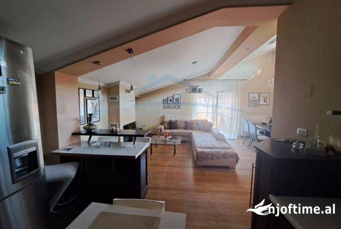 Shtepi me qera 2+1 ne Korce - 400 Euro