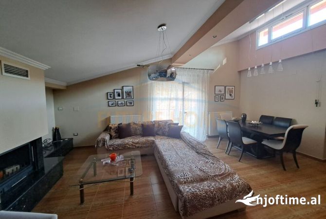 Shtepi me qera 2+1 ne Korce - 400 Euro