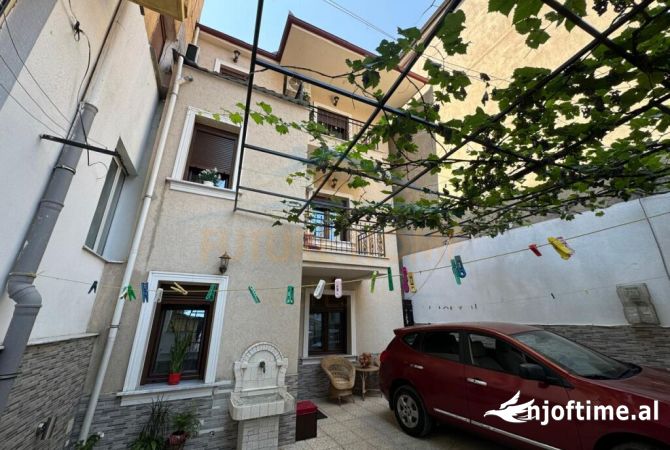 Ambient biznesi ne shitje 5+1 ne Korce - 180,000 Euro