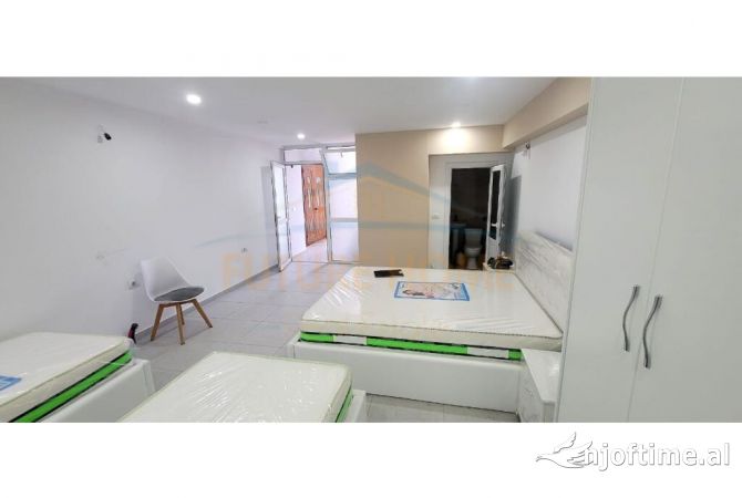 Ambient biznesi ne shitje 5+1 ne Korce - 100,000 Euro