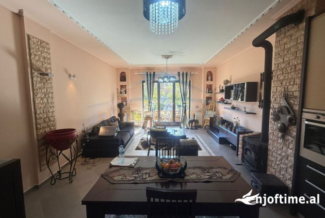 Shtepi ne shitje 2+1 ne Korce - 112,000 Euro