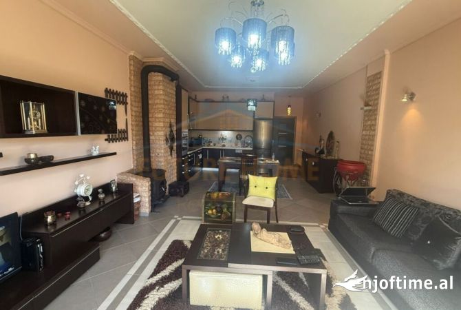 Shtepi ne shitje 2+1 ne Korce - 112,000 Euro