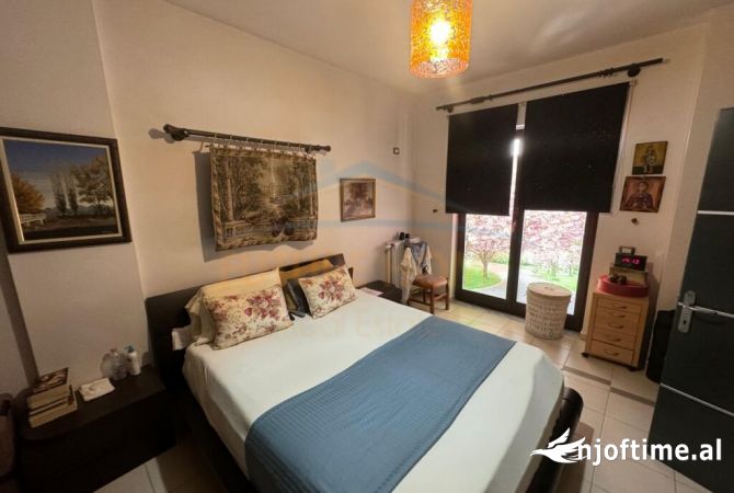 Shtepi ne shitje Apartament ne Korce, 2+1, Mobilimi E mobiluar, Pagesa 112,000  Euro.