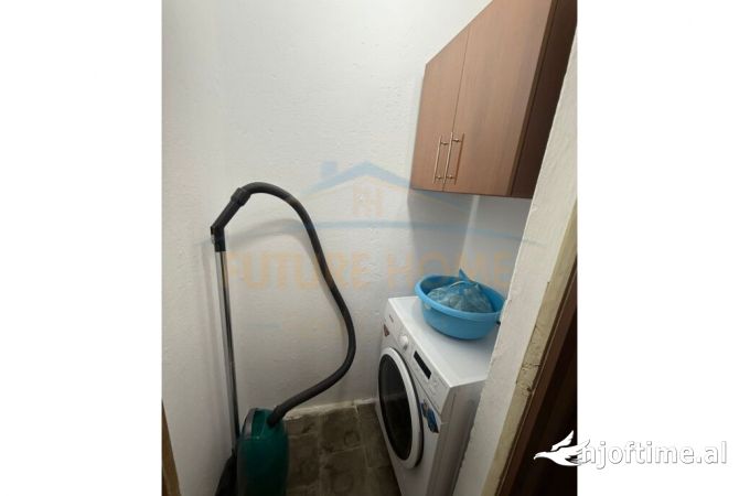 Shtepi me qera Apartament ne Korce, 2+1, Mobilimi E mobiluar, Pagesa 250  Euro.