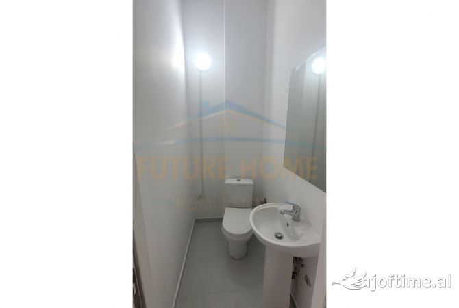 Ambient biznesi me qera 1+1 ne Korce - 200 Euro