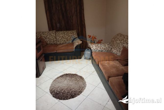 Shtepi ne shitje 2+1 ne Korce - 31,000 Euro