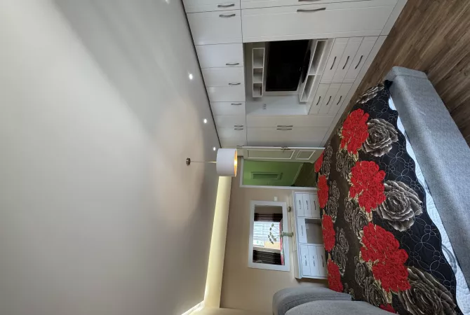 Shtepi me qera Apartament ne Tirane, 2+1, Mobilimi E mobiluar, Pagesa 650  Euro.