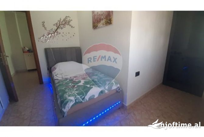 Shtepi me qera 2+1 ne Tirane - 550 Euro