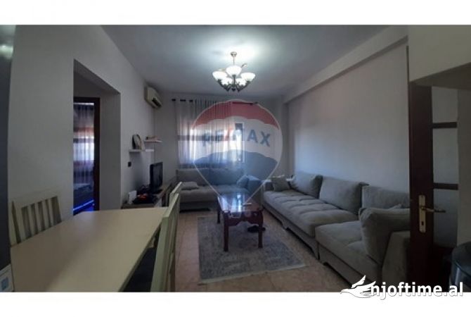 Shtepi me qera 2+1 ne Tirane - 480 Euro