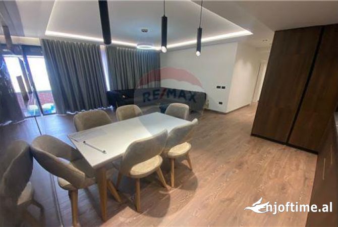 Shtepi me qera 3+1 ne Tirane - 1,000 Euro