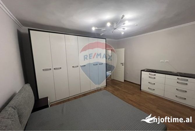 Shtepi me qera 1+1 ne Tirane - 650 Euro
