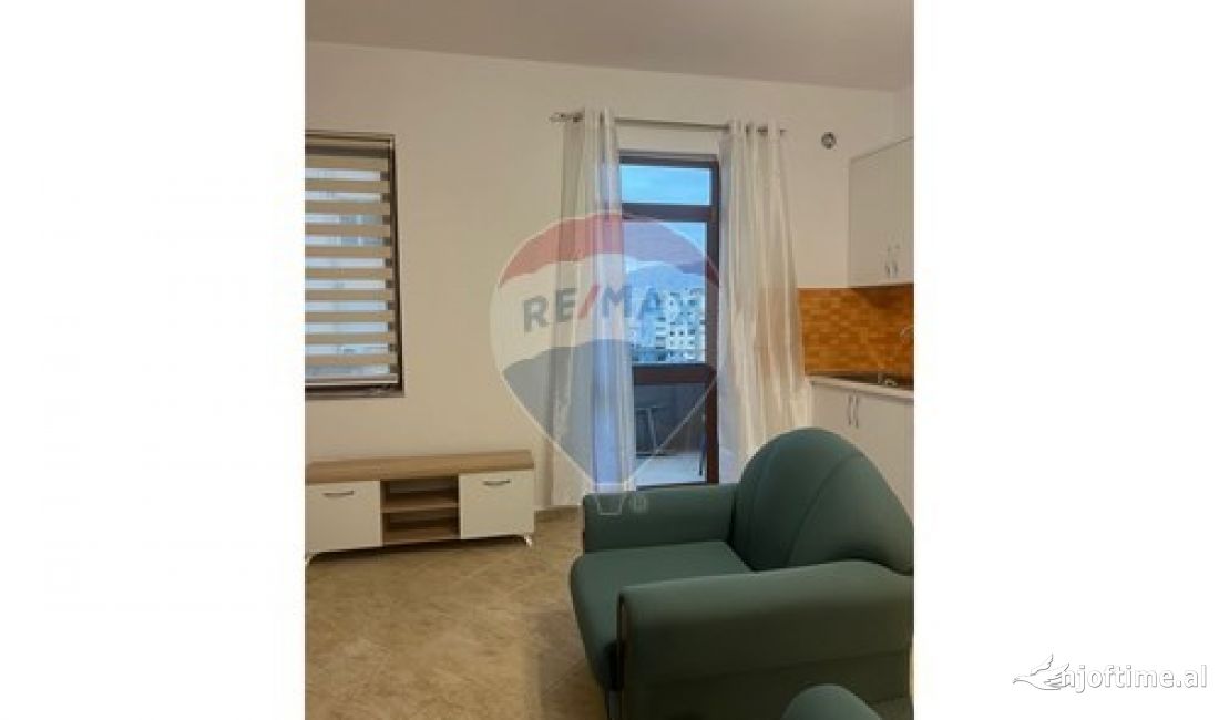 Shtepi me qera Apartament ne Tirane, 2+1, Mobilimi E mobiluar, Pagesa 800  Euro.