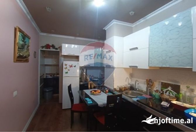 Shtepi me qera 2+1 ne Tirane - 600 Euro
