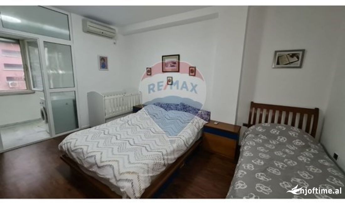 Shtepi me qera Apartament ne Tirane, 1+1, Mobilimi E mobiluar, Pagesa 600  Euro.