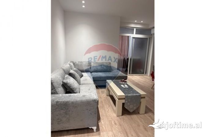 Shtepi me qera 2+1 ne Tirane - 600 Euro