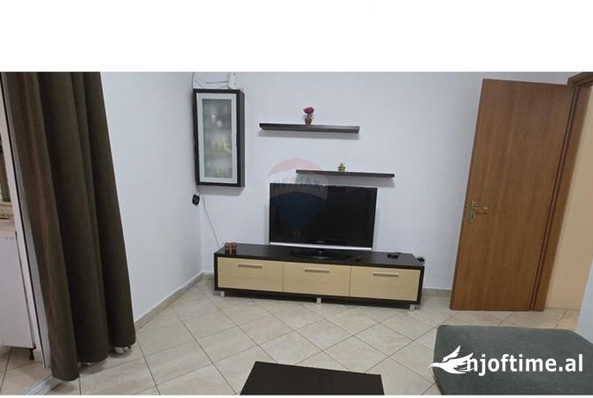 Shtepi me qera 1+1 ne Tirane - 400 Euro