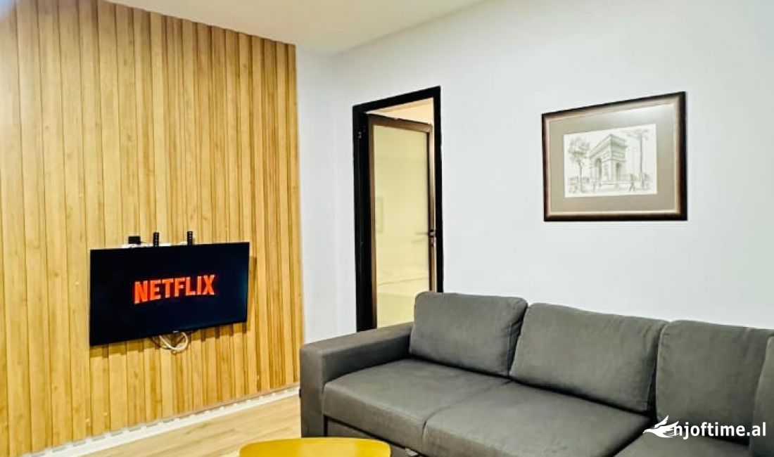 Shtepi me qera Apartament ne Tirane, 1+1, Mobilimi E mobiluar, Pagesa 450  Euro.