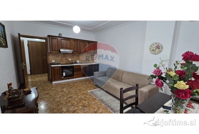 Shtepi me qera 1+1 ne Tirane - 400 Euro