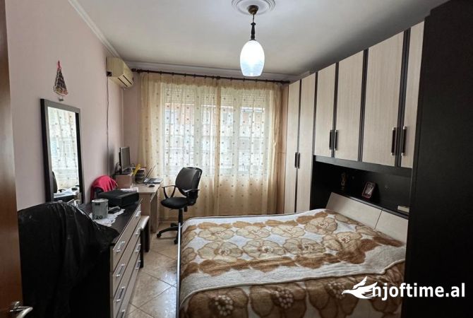 Shtepi me qera 1+1 ne Tirane - 400 Euro