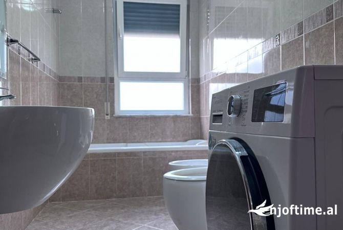 Shtepi me qera 3+1 ne Tirane - 650 Euro