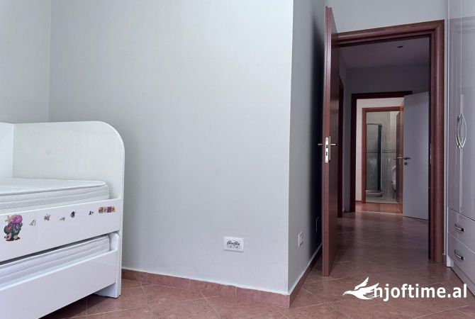 Shtepi me qera 3+1 ne Tirane - 650 Euro